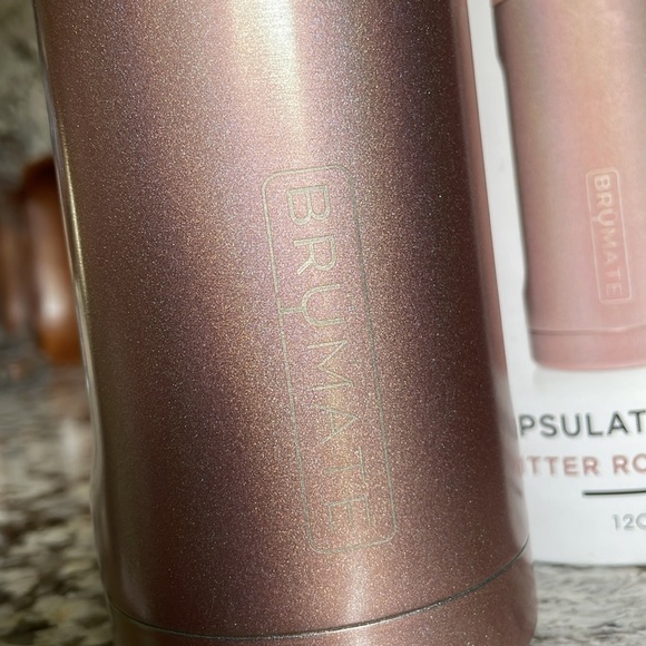 Brumate Hopsulator Slim in Glitter Rose Gold - Picture 6 of 9